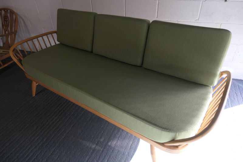 New Green Daybed out very soon