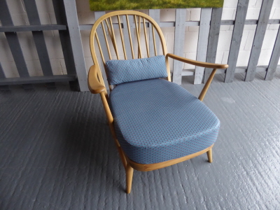 Ercol 203 Seat Cushion in Nouveau Verona Blue