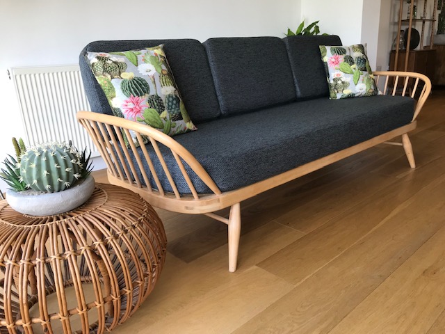 Ercol 355 Daybed/Studio Couch New Cushions 