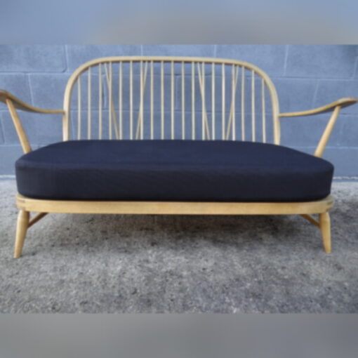 Ercol 203 2 Seater Seat Cushion in Black Stitch - Image 3