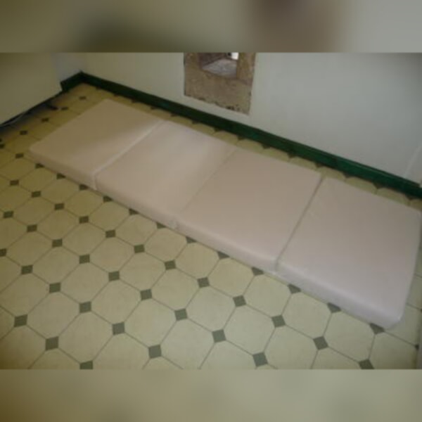 4Folding Foldaway Mattress 19x25x4 inches Calico - Image 5