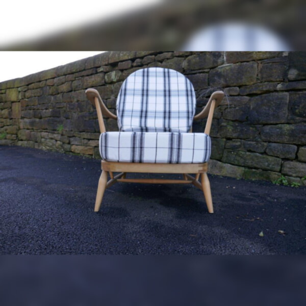 Ercol 203 Seat and Back Cushions Black & White Rebel Tartan - Image 9