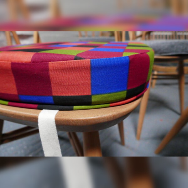 Ercol 365 Dining Seat Cushion and Cover in Funtime Time - Image 3