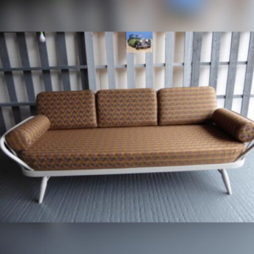 Ercol 355 Studio Couch Wool Geo Complete set of Cushions and Covers - Image 7