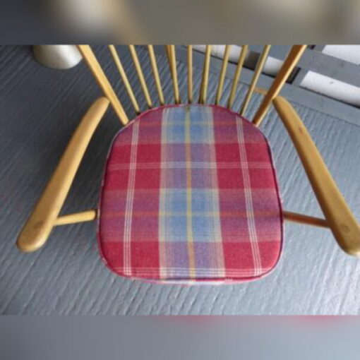Ercol 477/478 Seat Cushion Balmoral Ruby - Image 2