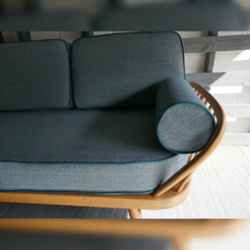 Ercol Cloister Seat cushion in Dove Grey with Mustard Piping - Image 4