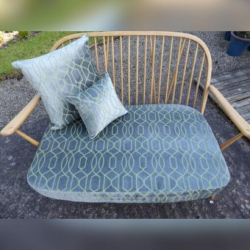 Ercol 203 3 Seater Mattress in Pantone Green - Image 6