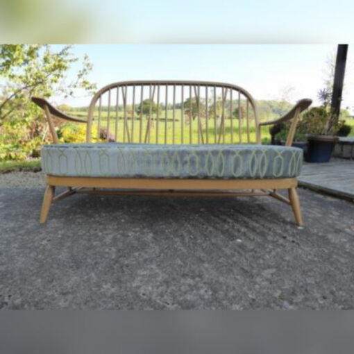 Ercol 203 3 Seater Mattress in Pantone Green - Image 4