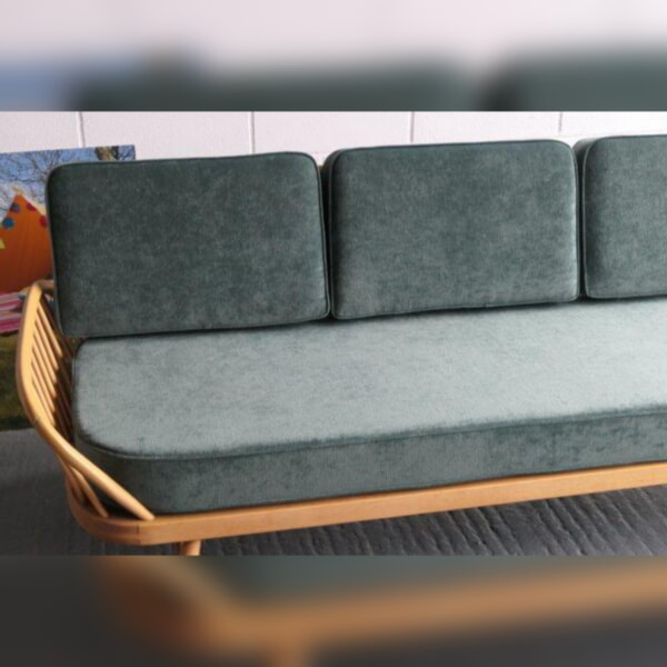 Ercol 355 Studio Couch in Ross Fabrics Pimlico Ocean with piping