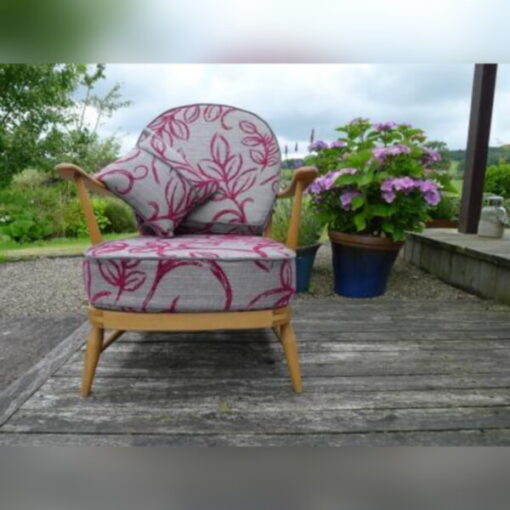 Ercol 203 Seat and Back Cushion in Flora and Fauna with grey piping - Image 4