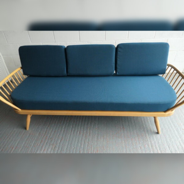 Ercol 355 Studio Couch 100% wool Teal/Siver Complete set of Cushions