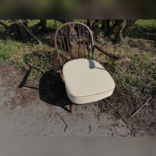 Ercol 203 Seat Cushion in Candlewick with Walnut Piping - Image 3