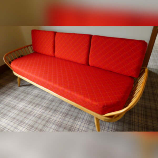 Ercol 355 Studio Couch Red Wool Complete set of Cushions and Covers - Image 3
