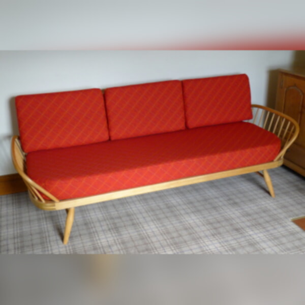 Ercol 355 Studio Couch Red Wool Complete set of Cushions and Covers - Image 9