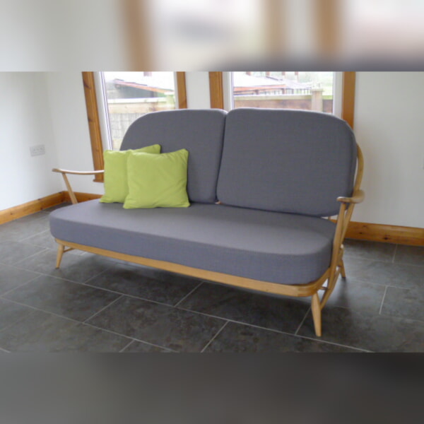 Ercol 203 3 Seater Mattress in Grey/Blue Hatch - Image 2