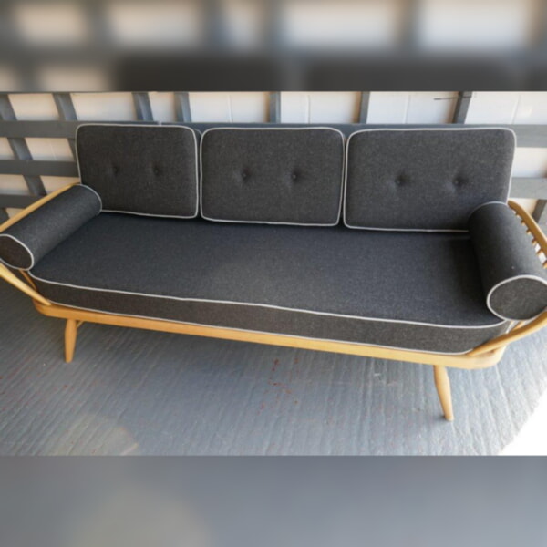 Ercol 355 Daybed, with a touch of customer design