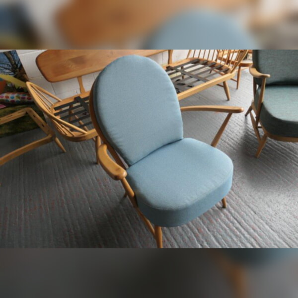 Ercol 305 in our Ice Blue