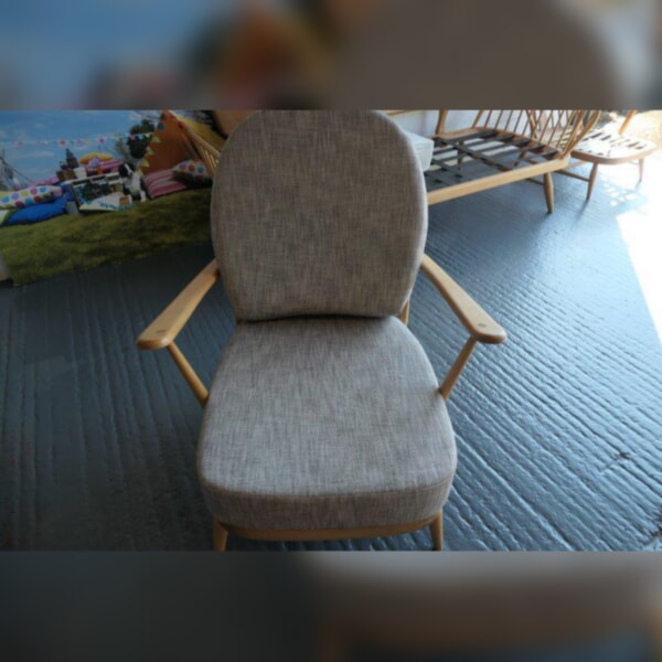 Ercol 203  in Christina Marrone Lombardia Coffee  