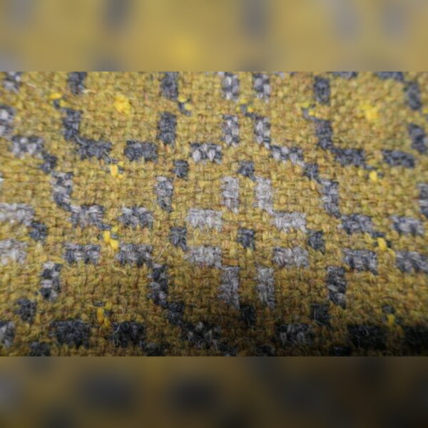 A 305 in Welsh Wool going to Matlock.