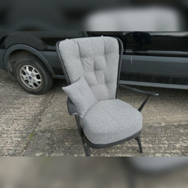 Ercol 478 & designer scatter!
