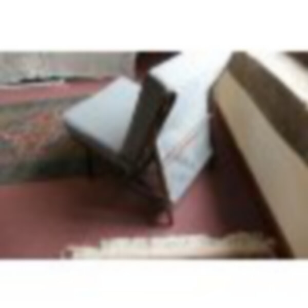 Ercol 427. Classic modern style in our Light Grey Stitch