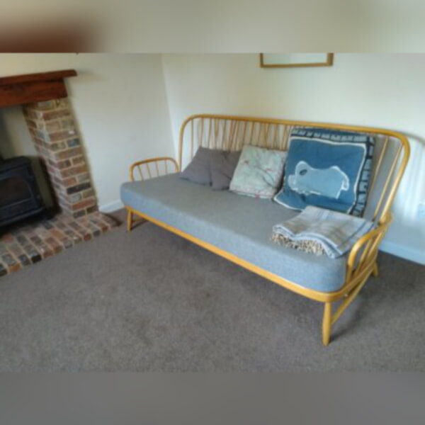 Trending decor is good to see, no clutter