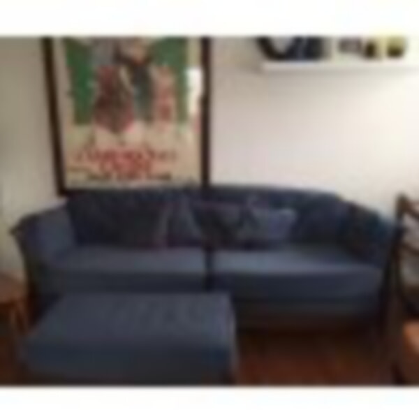 Ercol Renaissance Settee in Dunbar Denim.